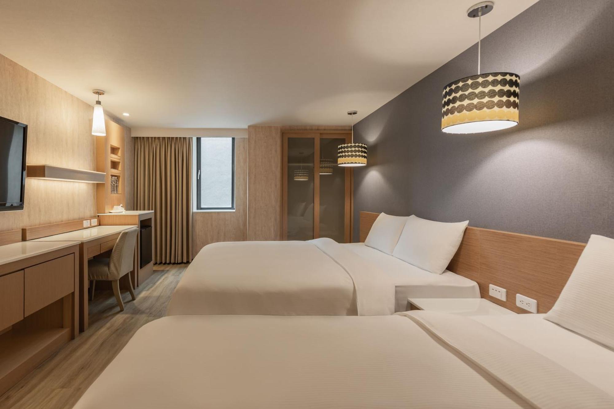 Kindness Hotel - Tainan Chihkan Tower Номер фото