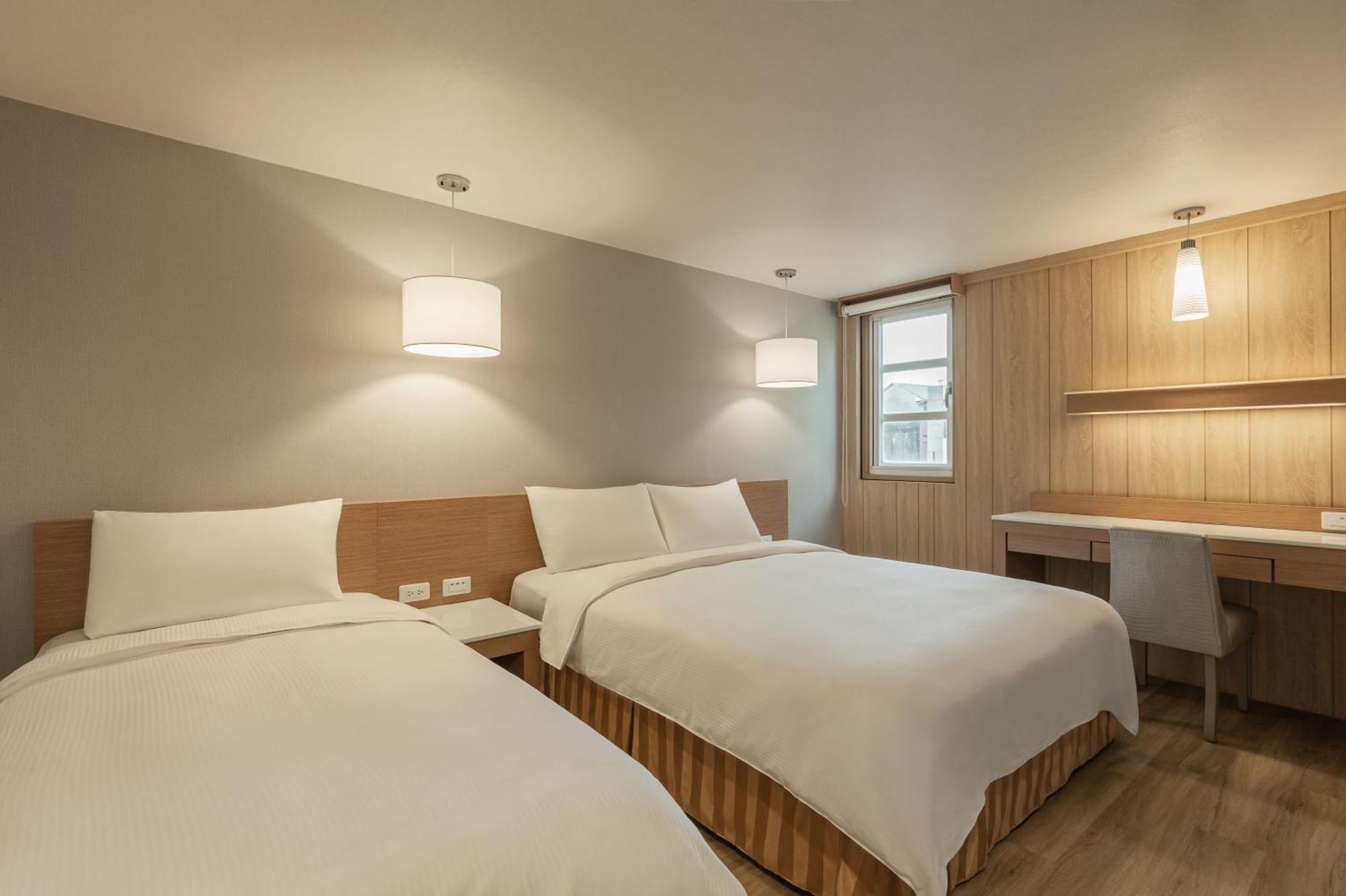 Kindness Hotel - Tainan Chihkan Tower Номер фото