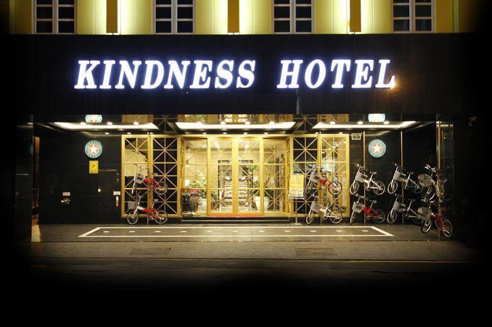 Kindness Hotel - Tainan Chihkan Tower Екстер'єр фото